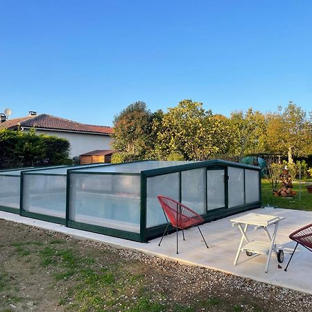 Charmant Studio meublé Montignac-Charente Exterior foto